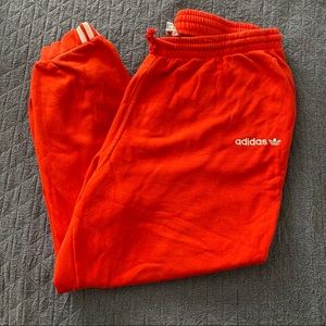 [adidas] Coeeze Red Joggers, XL